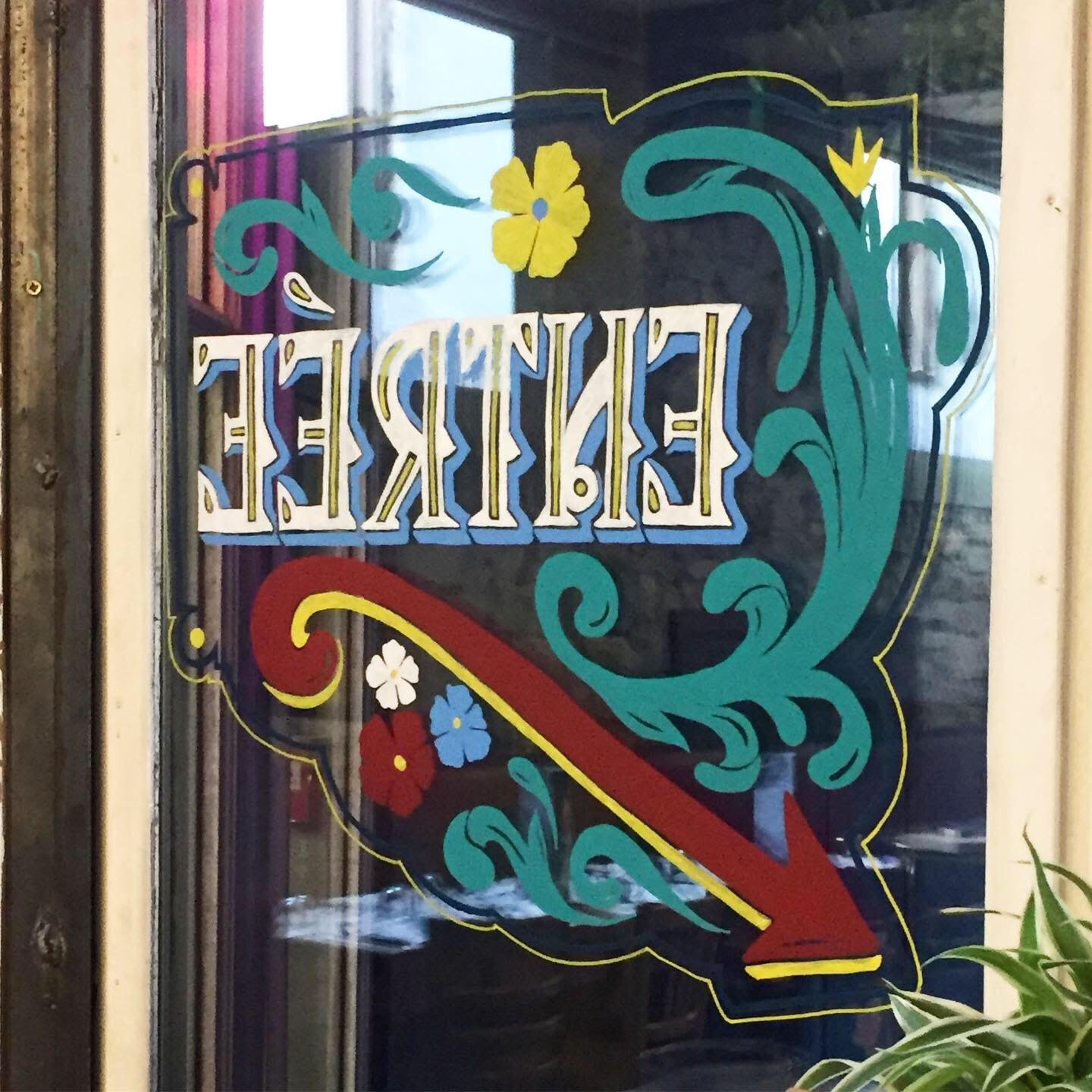 Projet de création d'une signalétique en vitrine pour un restaurant à Grenoble